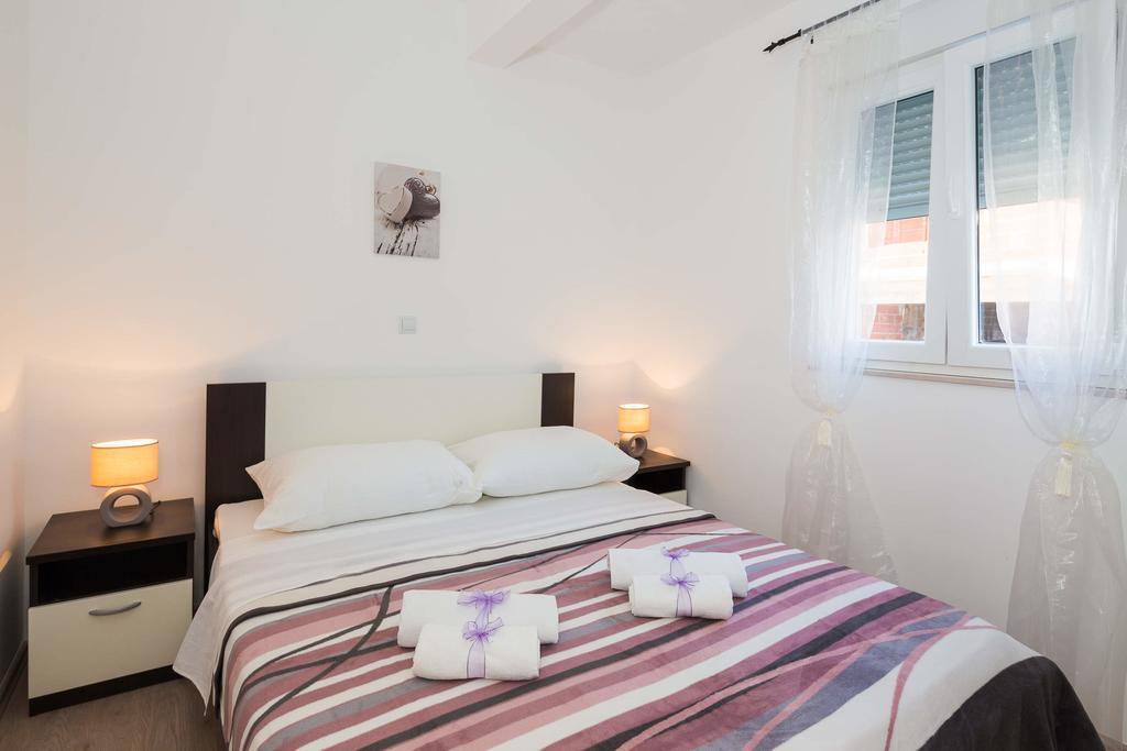 Apartments Sucic Sevid Szoba fotó